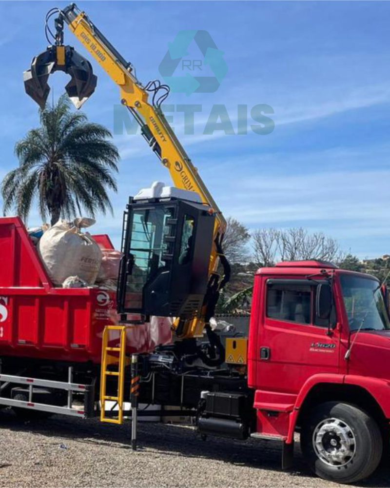 caminhaosucateira-rrmetais_2026